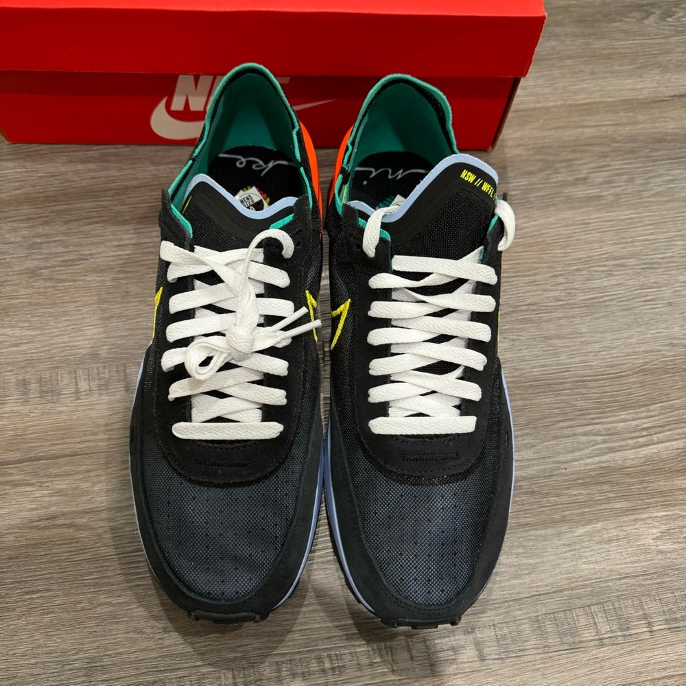 Nike Waffle One Black Yellow Jaune Strike Athletic Sneakers - Picture 4 of 13